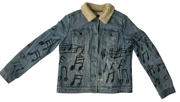 Music Notes Sherpa Lined Jean Jacket (Size Women's Large)