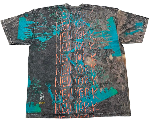 Big Apple Big Love Curtains Bleach Tee (Size 2XL)