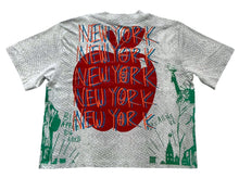 Load image into Gallery viewer, Big Apple Big Love Crop Top (Size Women’s Large)
