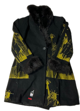 Load image into Gallery viewer, Big Apple Big Love Overcoat (Size Women&#39;s 8)
