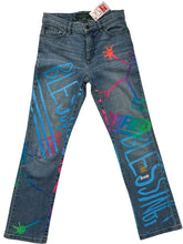 Load image into Gallery viewer, Big Blessings Women's Petite Jeans (Size 4)
