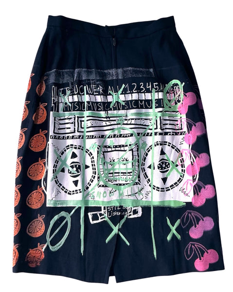Stil listening Skirt (Size Women’s 4)