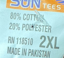 Load image into Gallery viewer, Big Apple Big Love Hoodie (Size 2XL)
